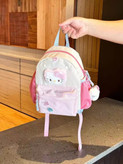کوله پشتی دخترانه صورتی کرم طرح Hello Kitty با جیب جلویی
