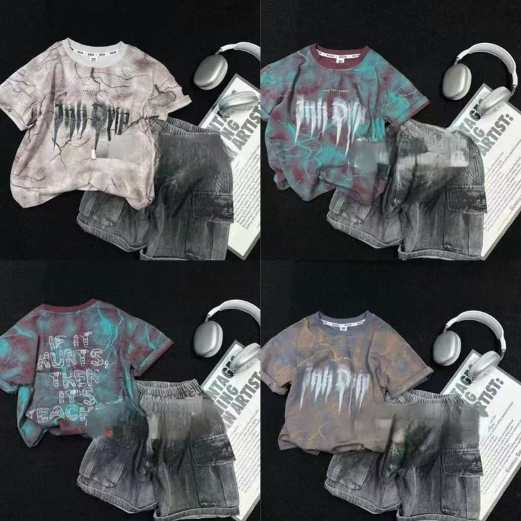 ست تیشرت شلوارک مدل Drip کد ۰۰۰۷۲۱